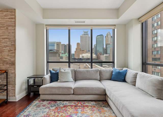 Property at 100 3rd Ave S #706, Minneapolis, MN 55401, 1 bed, 2 baths