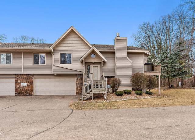 Property at 189 Galtier Pl, Shoreview, MN 55126, 3 beds, 2 baths