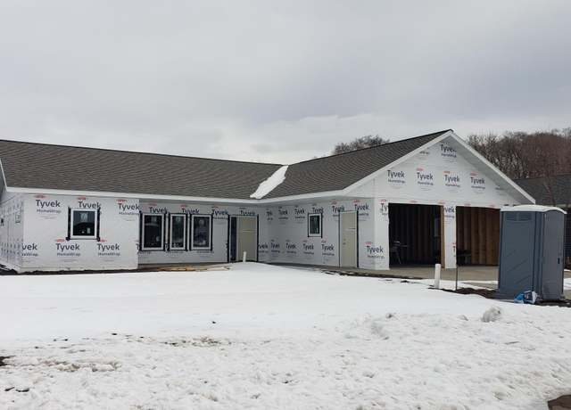 Property at 1012 8th Ave NE, Perham, MN 56573, 3 beds, 2 baths