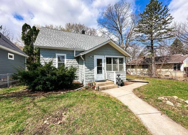 Property at 865 Kennard St, Saint Paul, MN 55106, 3 beds, 2 baths