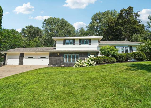 Property at 159 Elizabeth Ln, Burnsville, MN 55337, 3 beds, 2 baths