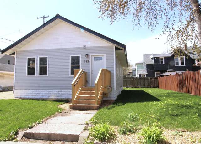 Property at 193 Griggs St N, Saint Paul, MN 55104, 2 beds, 1 bath
