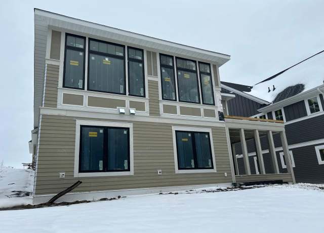 Property at 1530 Avienda Ln, Chanhassen, MN 55317, 3 beds, 3 baths
