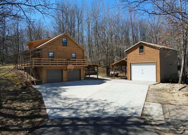 Property at 20703 Aspen Dr, Grand Rapids, MN 55744, 3 beds, 2 baths