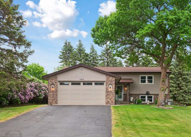 Property at 1475 Bender Rd N, Chaska, MN 55318, 4 beds, 2 baths