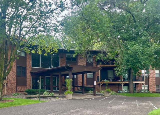 Property at 10113 W 34th St #338, Minnetonka, MN 55305, 1 bed, 1 bath