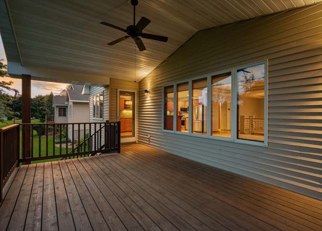 Property at 1511 16th Ave SW, Austin, MN 55912, 3 beds, 3 baths