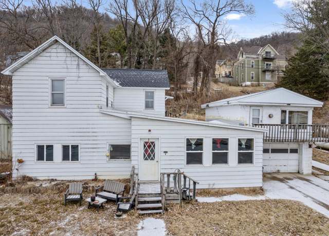 Property at 509 S Main St, Alma, WI 54610, 4 beds, 3 baths