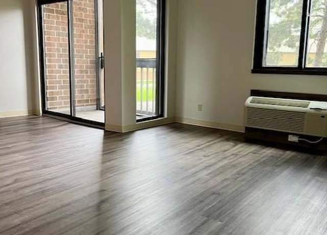 Property at 1181 Edgcumbe Rd #103, Saint Paul, MN 55105, 1 bed, 1 bath