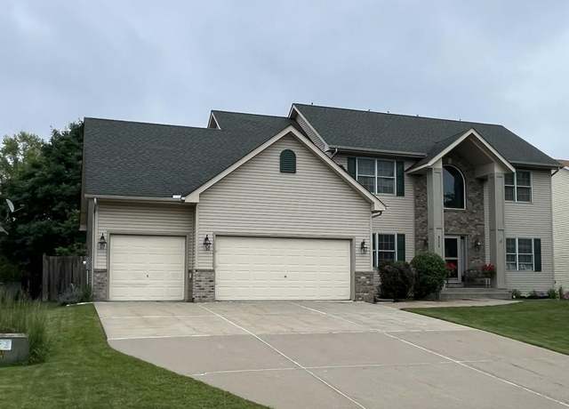 Property at 9714 Hillside Trl S, Cottage Grove, MN 55016, 5 beds, 4 baths