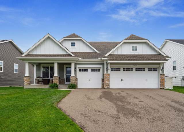 Property at 2035 Diamond Ln, Lino Lakes, MN 55038, 4 beds, 3 baths