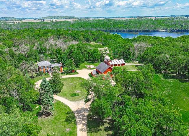 Property at 11253 Saint Croix Trl S, Denmark Twp, MN 55033, 5 beds, 3 baths