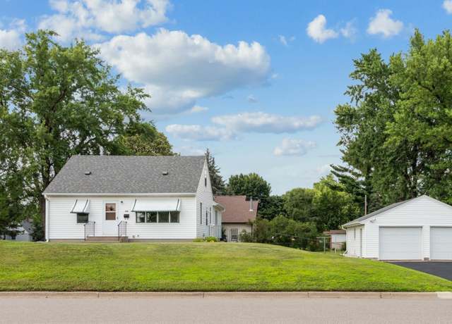 Property at 400 E 88th St, Bloomington, MN 55420, 3 beds, 2 baths