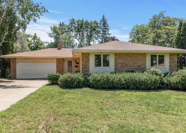Property at 1612 Euclid St, Saint Paul, MN 55106, 3 beds, 2 baths