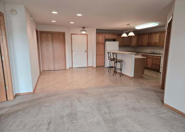 Property at 15631 Linnet St NW Unit 3-208, Andover, MN 55304, 2 beds, 2 baths