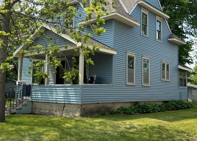 Property at 431 19 1/2 Ave N, Saint Cloud, MN 56303, 4 beds, 1 bath