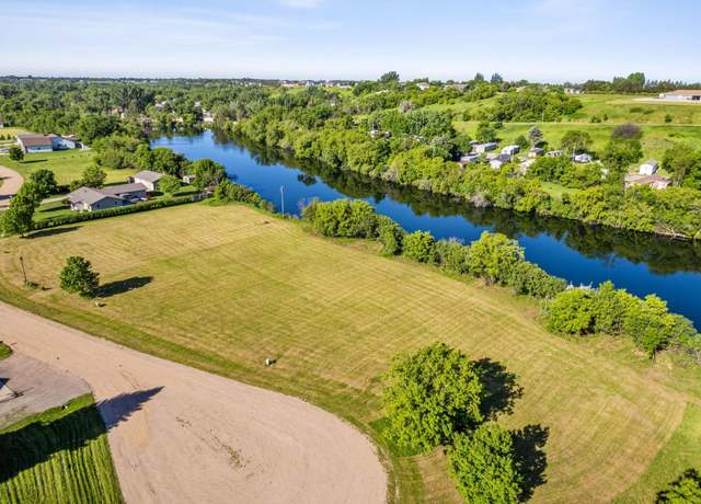 Property at 1803 Island Park Dr, Jamestown, ND 58401
