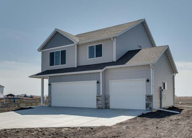 Property at 6637 Belding Dr S, Fargo, ND 58104, 3 beds, 3 baths