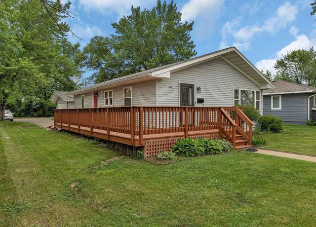 Property at 2007 8th St N, Saint Cloud, MN 56303, 4 beds, 3 baths