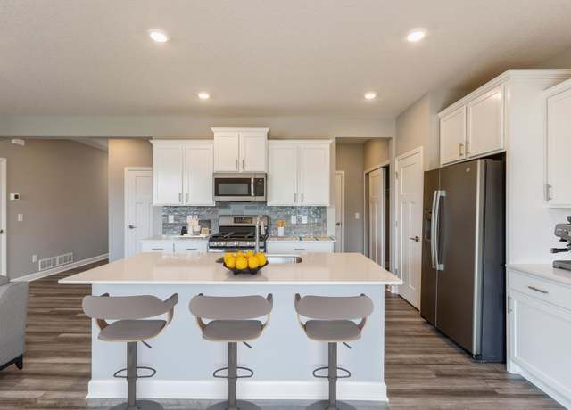 Property at 1585 143rd St E, Rosemount, MN 55068, 3 beds, 3 baths