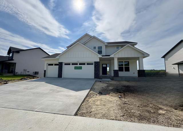 Property at 2436 Hadley Hills Dr NE, Rochester, MN 55906, 4 beds, 3 baths