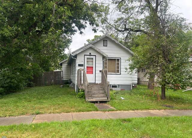Property at 1108 18th St N, Fargo, ND 58102, 3 beds, 1 bath