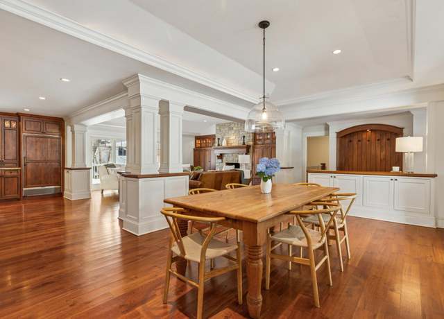 Property at 6601 Dovre Dr, Edina, MN 55436, 7 beds, 4 baths