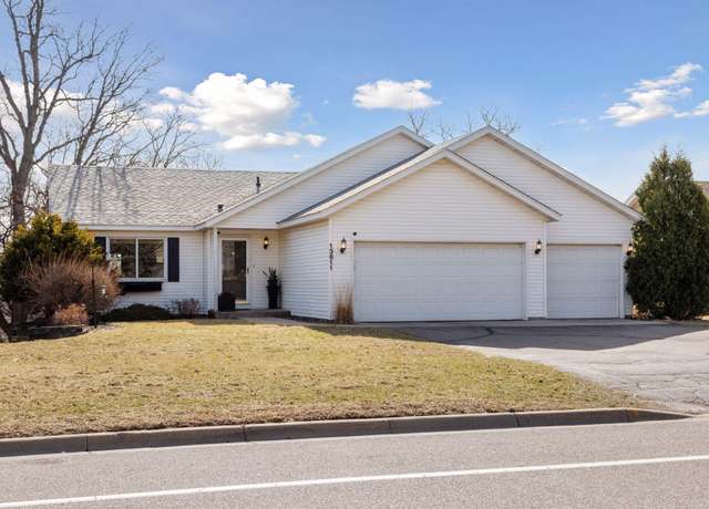 Property at 13611 Parkwood Dr, Burnsville, MN 55337, 3 beds, 2 baths