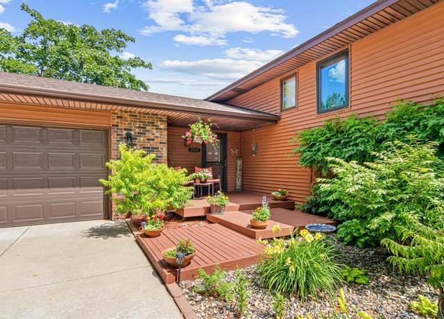 Property at 3597 Gresham Ave N, Oakdale, MN 55128, 3 beds, 3 baths