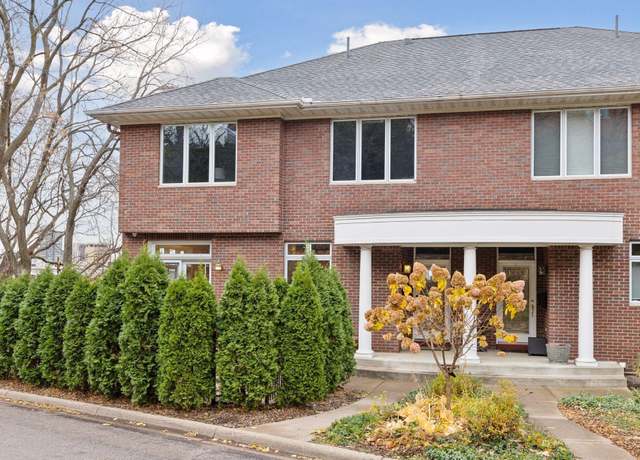 Property at 266 Irvine Ave, Saint Paul, MN 55102, 4 beds, 3 baths