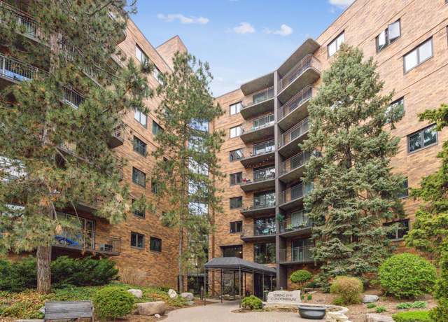 Property at 210 W Grant St #710, Minneapolis, MN 55403, 1 bed, 1 bath
