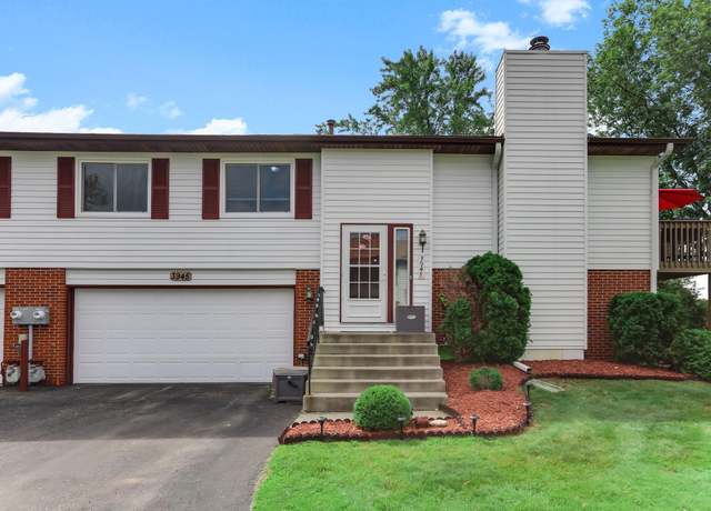 Property at 3945 Gershwin Ave N, Oakdale, MN 55128, 2 beds, 2 baths