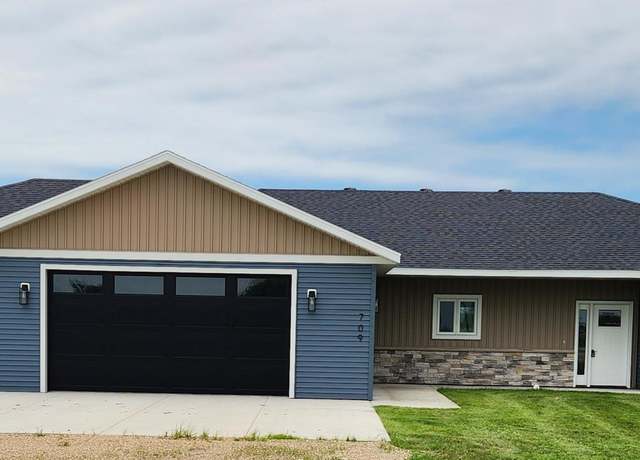 Property at 709 Blaine St N, Colfax, ND 58018, 3 beds, 2 baths