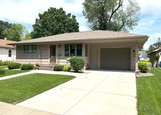 Property at 873 Redwood Dr, Fairmont, MN 56031, 2 beds, 2 baths