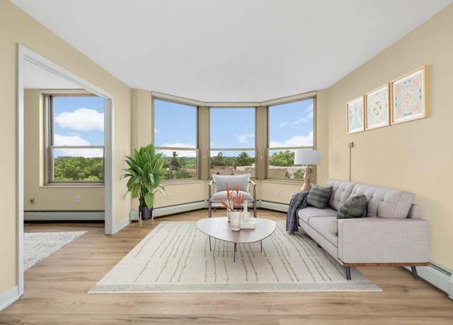 Property at 1425 W 28th St #507, Minneapolis, MN 55408, 1 bed, 1 bath
