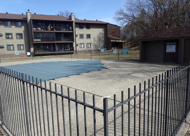 Property at 7601 W 101st St #216, Bloomington, MN 55438, 2 beds, 1 bath