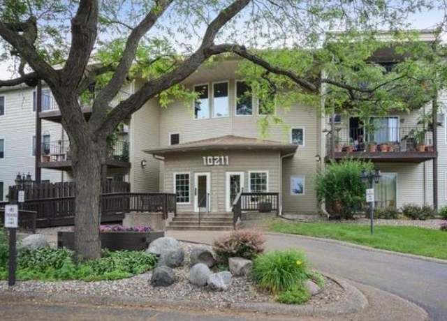 Property at 10211 Cedar Lake Rd #105, Minnetonka, MN 55305, 1 bed, 1 bath