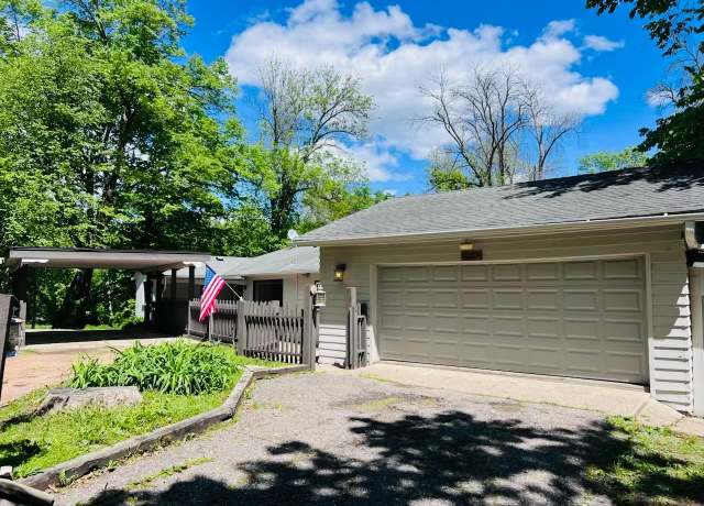 Property at 840 N Shore Dr W, Orono, MN 55364, 4 beds, 4 baths