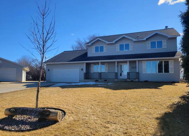 Property at 106 Sunset Dr, Caledonia Twp, MN 55921, 4 beds, 3 baths