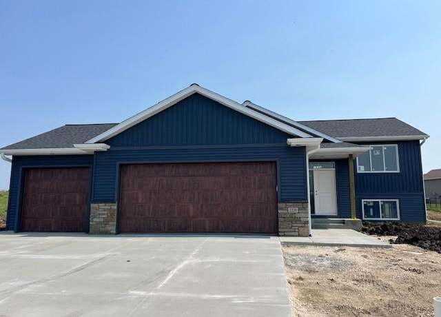 Property at 2220 Petersen Dr NW, Stewartville, MN 55976, 2 beds, 1 bath