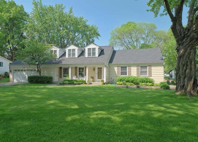 Property at 392 Margaret Cir, Wayzata, MN 55391, 5 beds, 4 baths