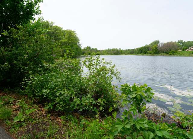Property at 5425 Orleans Ln N #6, Plymouth, MN 55442, 2 beds, 2 baths