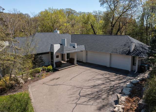 Property at 2226 Oakland Rd, Minnetonka, MN 55305, 3 beds, 3 baths