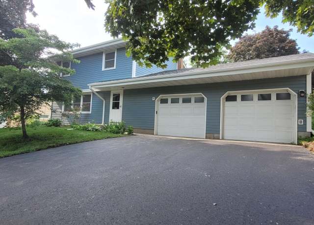 Property at 2205 Mapleview Ave, Maplewood, MN 55109, 3 beds, 2 baths
