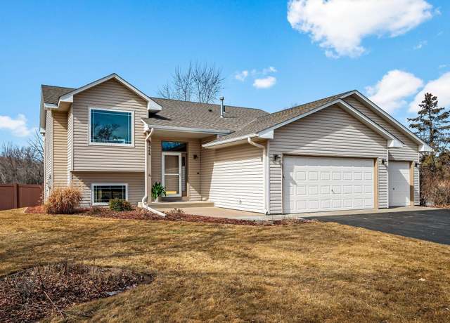 Property at 10668 N Eagle Lake Blvd, Maple Grove, MN 55369, 3 beds, 2 baths