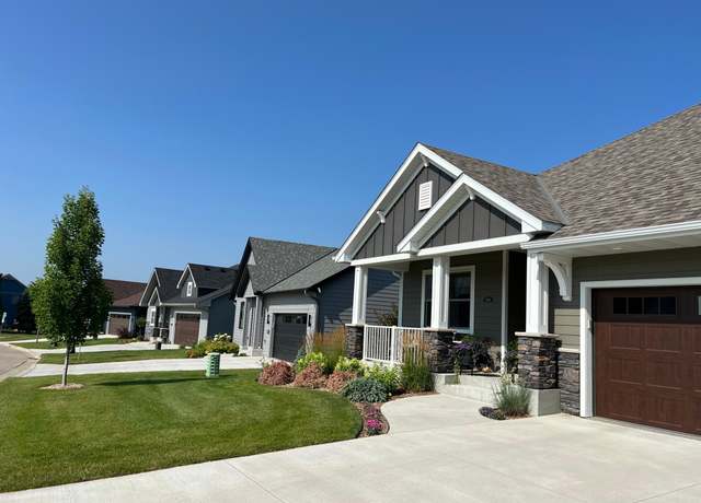 Property at 2019 Erie Dr, Northfield, MN 55057, 2 beds, 2 baths