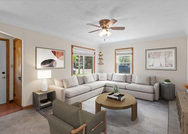Property at 2644 17th Ave E, North Saint Paul, MN 55109, 3 beds, 2 baths