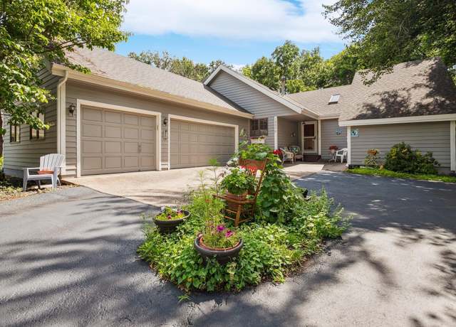 Property at 13376 Elaine Ct, Savage, MN 55378, 5 beds, 3 baths