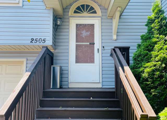 Property at 2505 Geranium Ave E, Maplewood, MN 55119, 2 beds, 2 baths