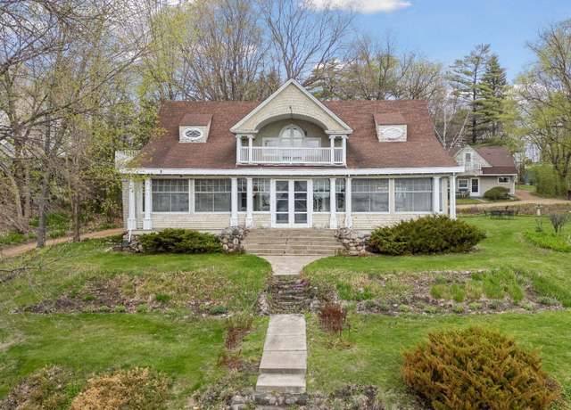 Property at 3022 Shoreline Dr, Minnetonka Beach, MN 55391, 4 beds, 2 baths